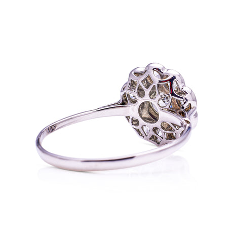 edwardian diamond daisy cluster engagement ring, rear view. 