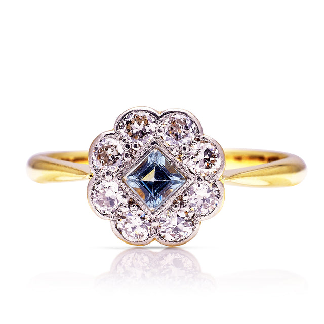 Edwardian aquamarine and diamond cluster ring, front view. 