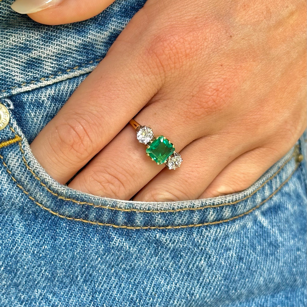 Vintage &amp; antique emerald green engagement rings - 25+ handpicked rings ...
