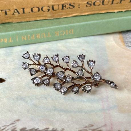 antique foliate diamond brooch, front view