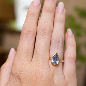 Antique-inspired, blue-grey colour change sapphire solitaire ring