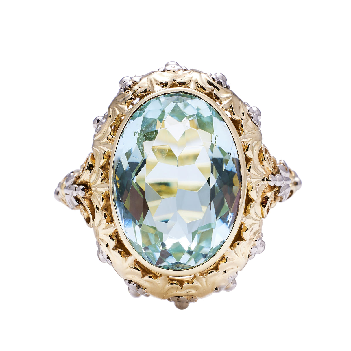 Antique, Sea-Green Aquamarine Ring 14ct Yellow Gold, Intricate mount