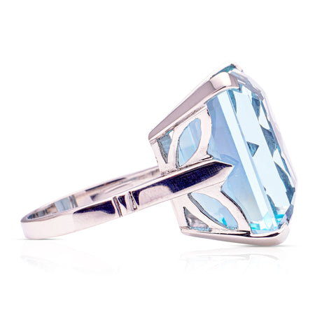 Vintage, 20ct aquamarine cocktail ring, platinum