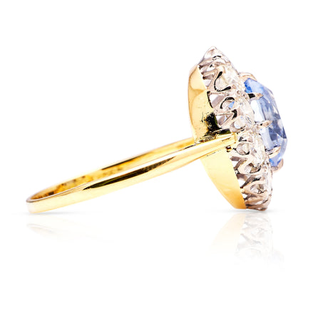 Vintage, 1980s cornflower blue sapphire & diamond cluster ring