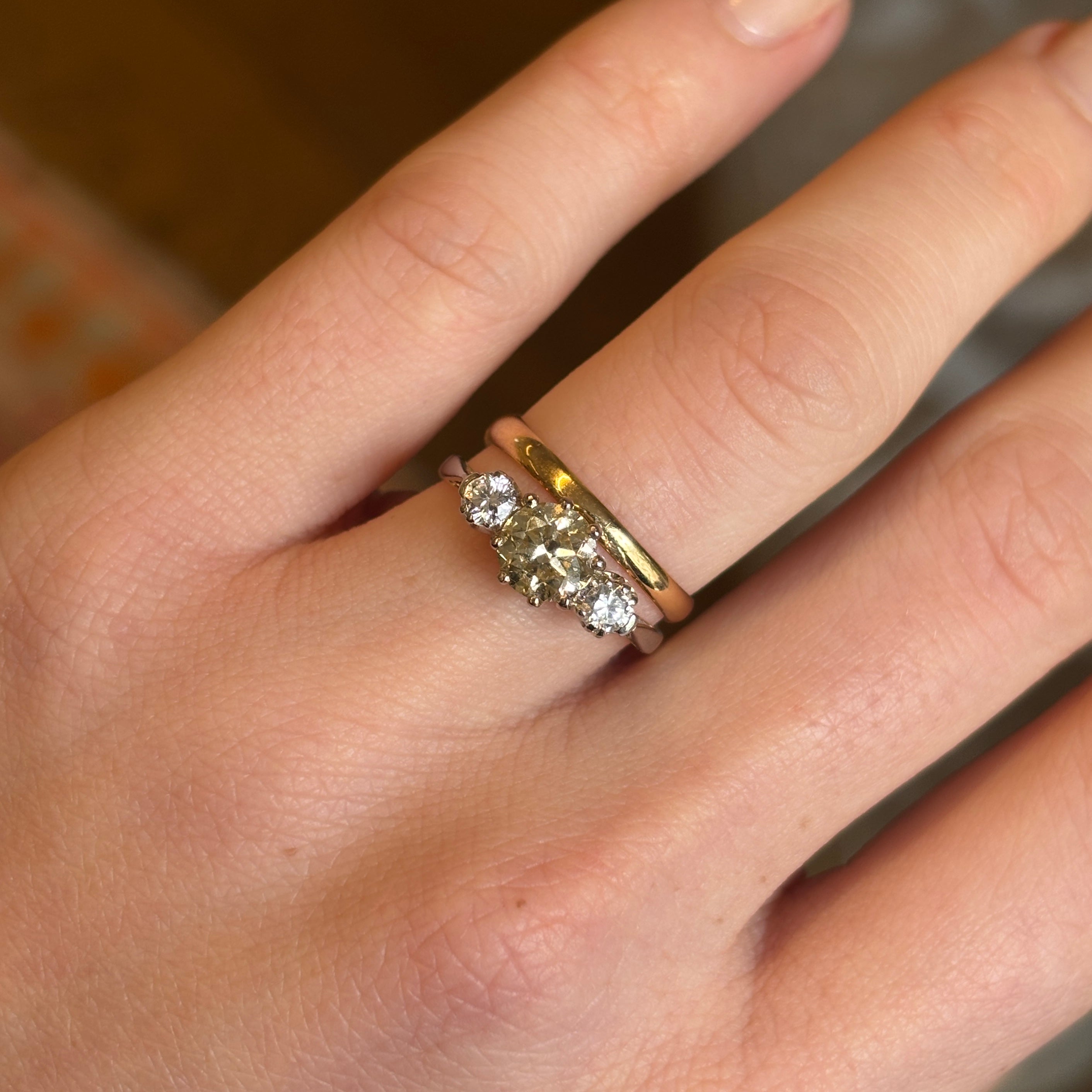 Vintage, 1930s cinnamon brown diamond three-stone ring – Antique
