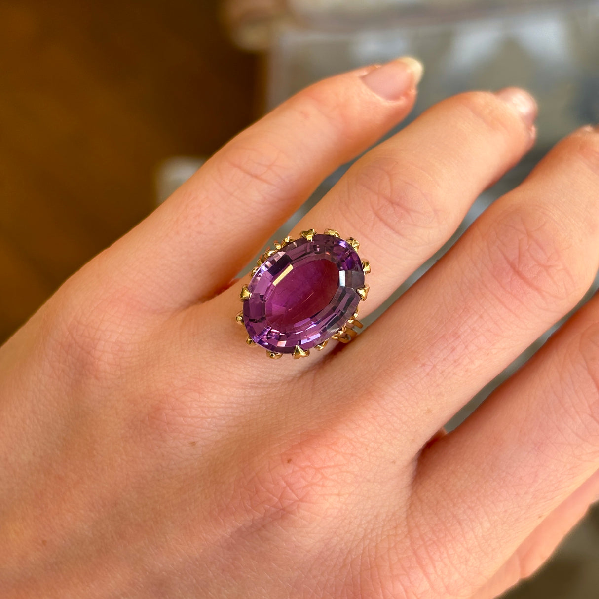 Vintage, 1940s amethyst cocktail ring