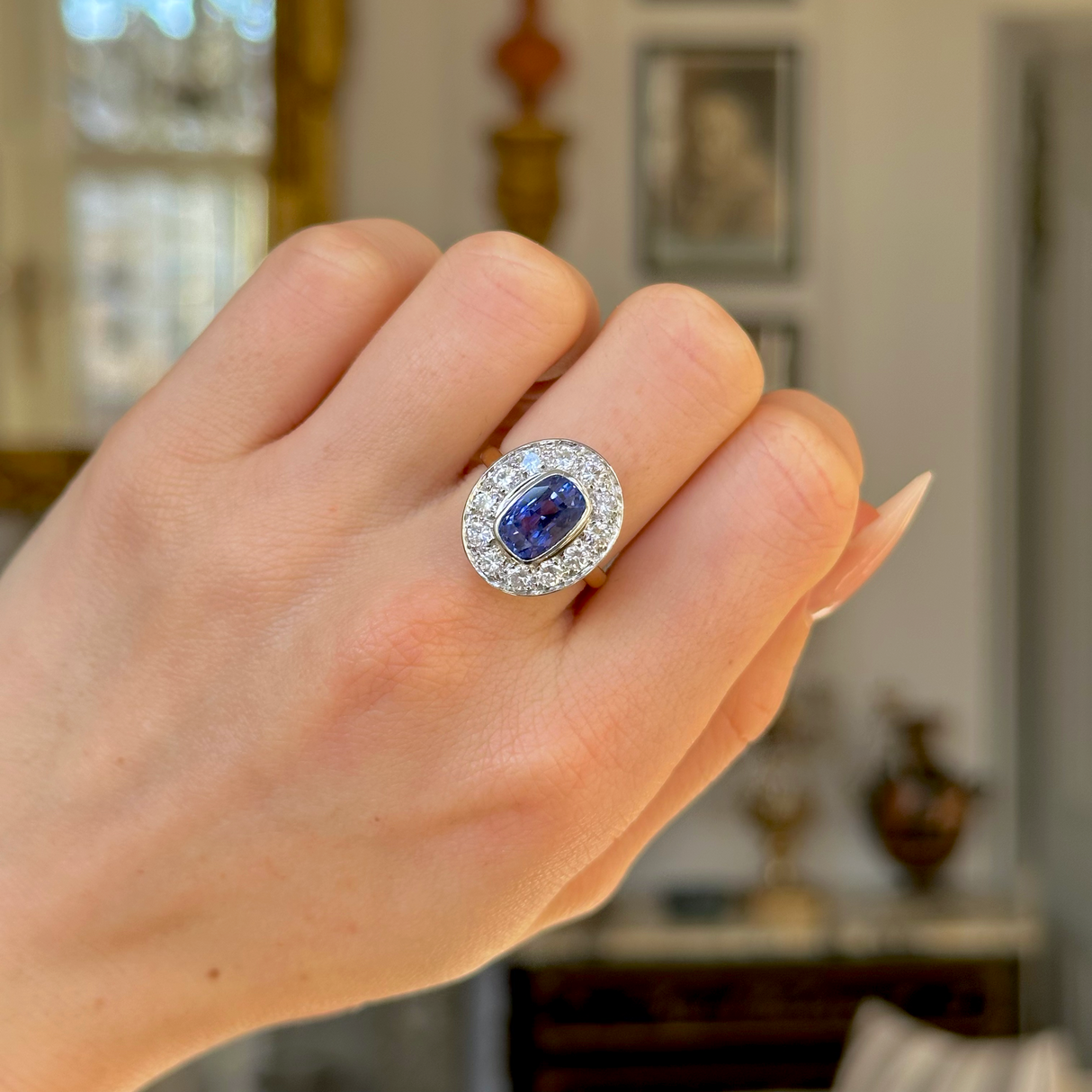 Vintage, 1980s Sapphire & Diamond Ring, 18ct Yellow Gold & Platinum worn on closed hand. 