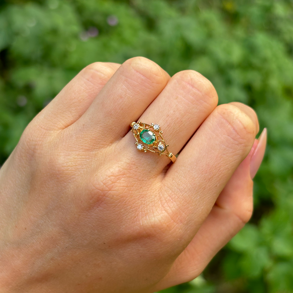 Vintage, 1980s emerald & diamond ring, 18ct yellow gold