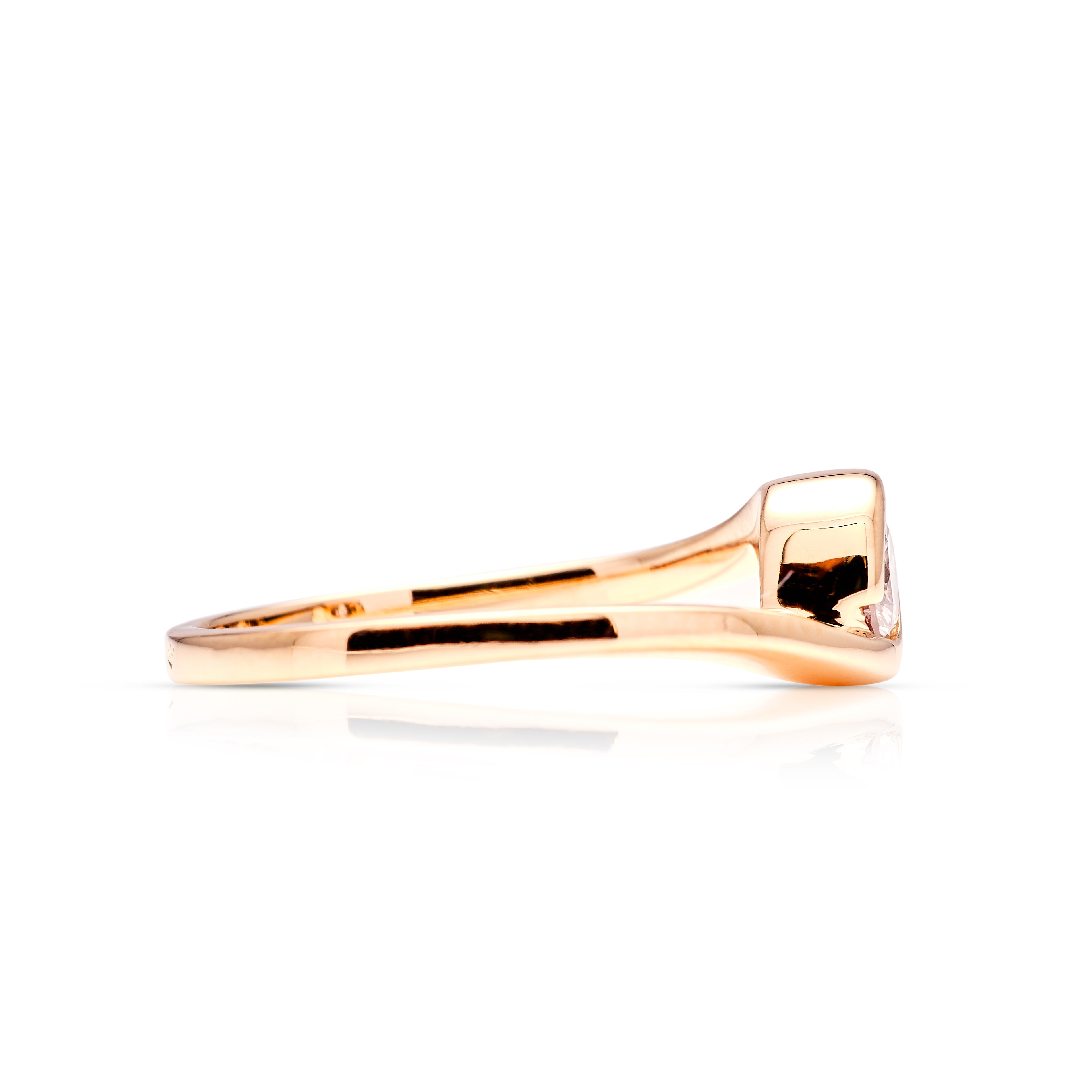Vintage, 1990s diamond twist ring side view