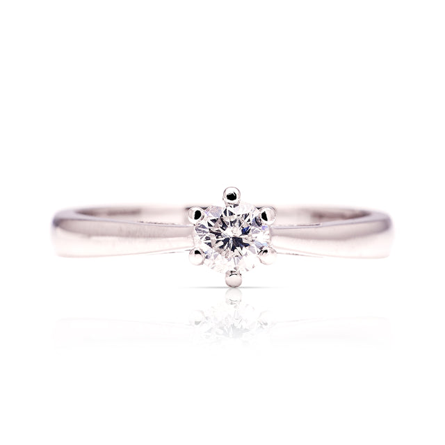 Vintage, 1990s solitaire diamond ring front