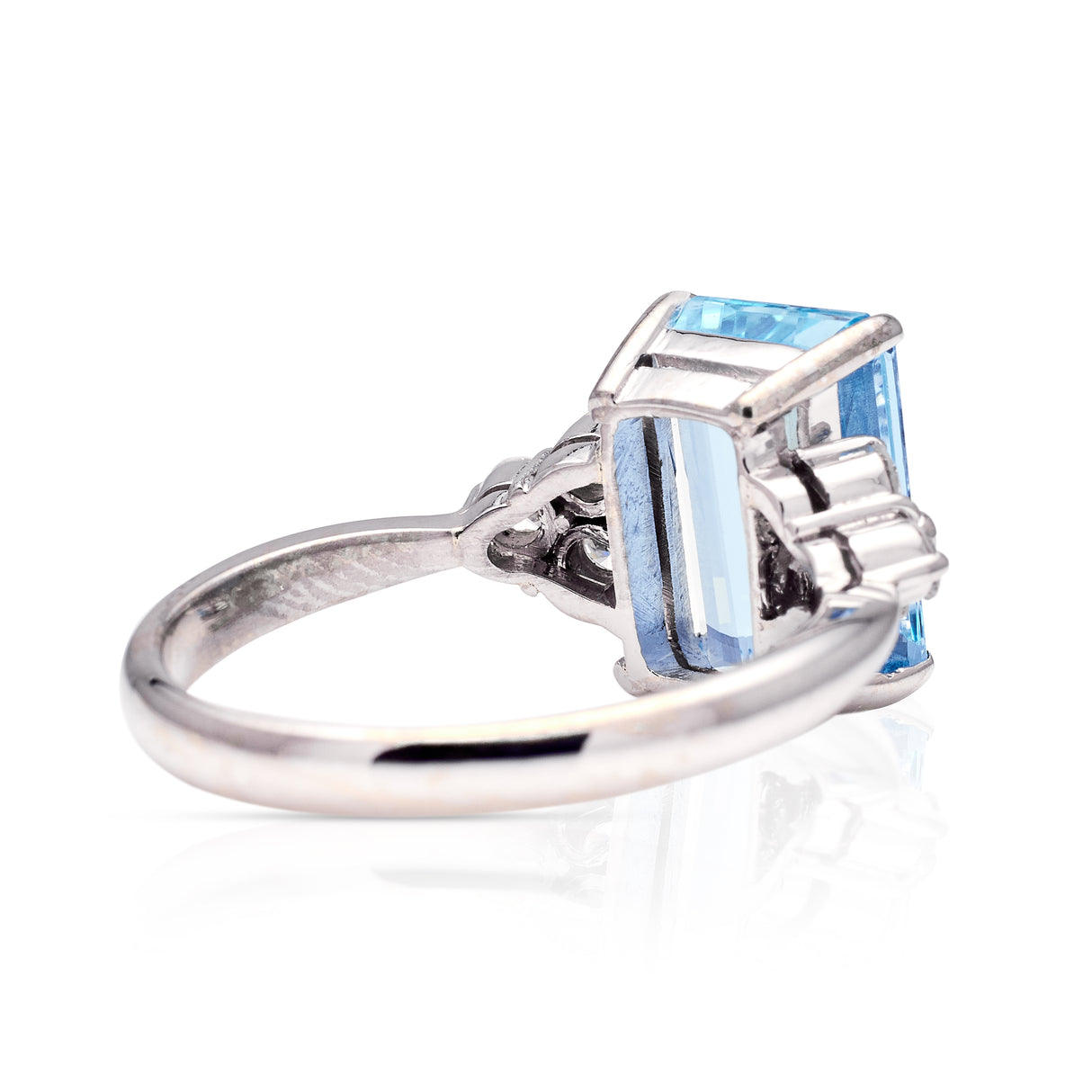 Vintage, Aquamarine and Diamond Ring, 18ct White Gold rear view