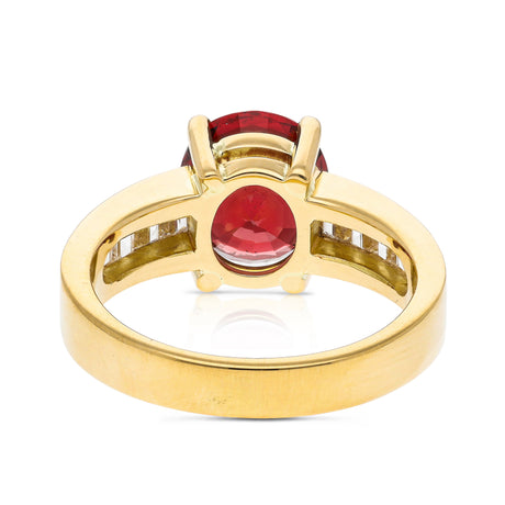 Vintage spinel and diamond ring, rear view. 