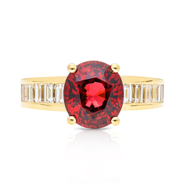 Vintage spinel and diamond ring, front view. 