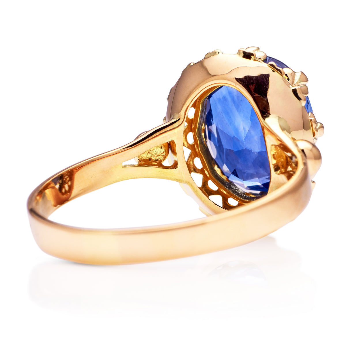 Vintage sapphire engagement ring, rear view