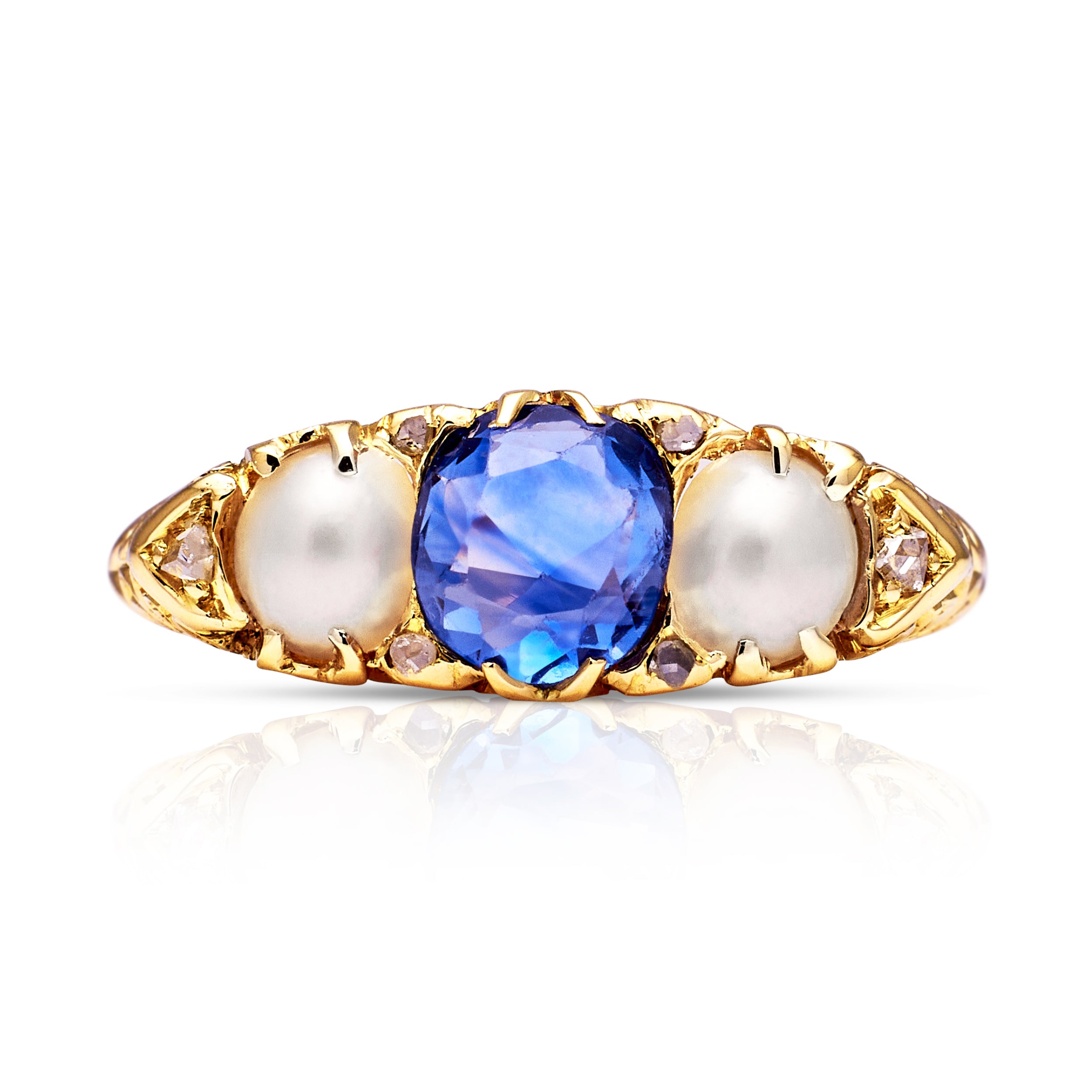 Three pearl ring top