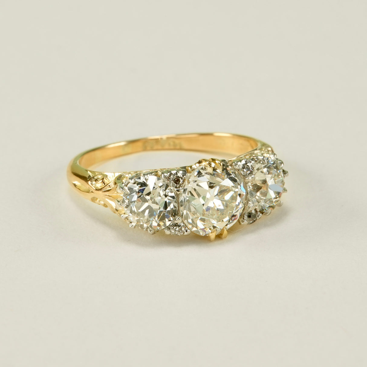 Antique, Victorian old-cut diamond three-stone ring