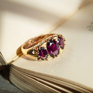 Antique Victorian rhodolite garnet three stone ring in yellow gold