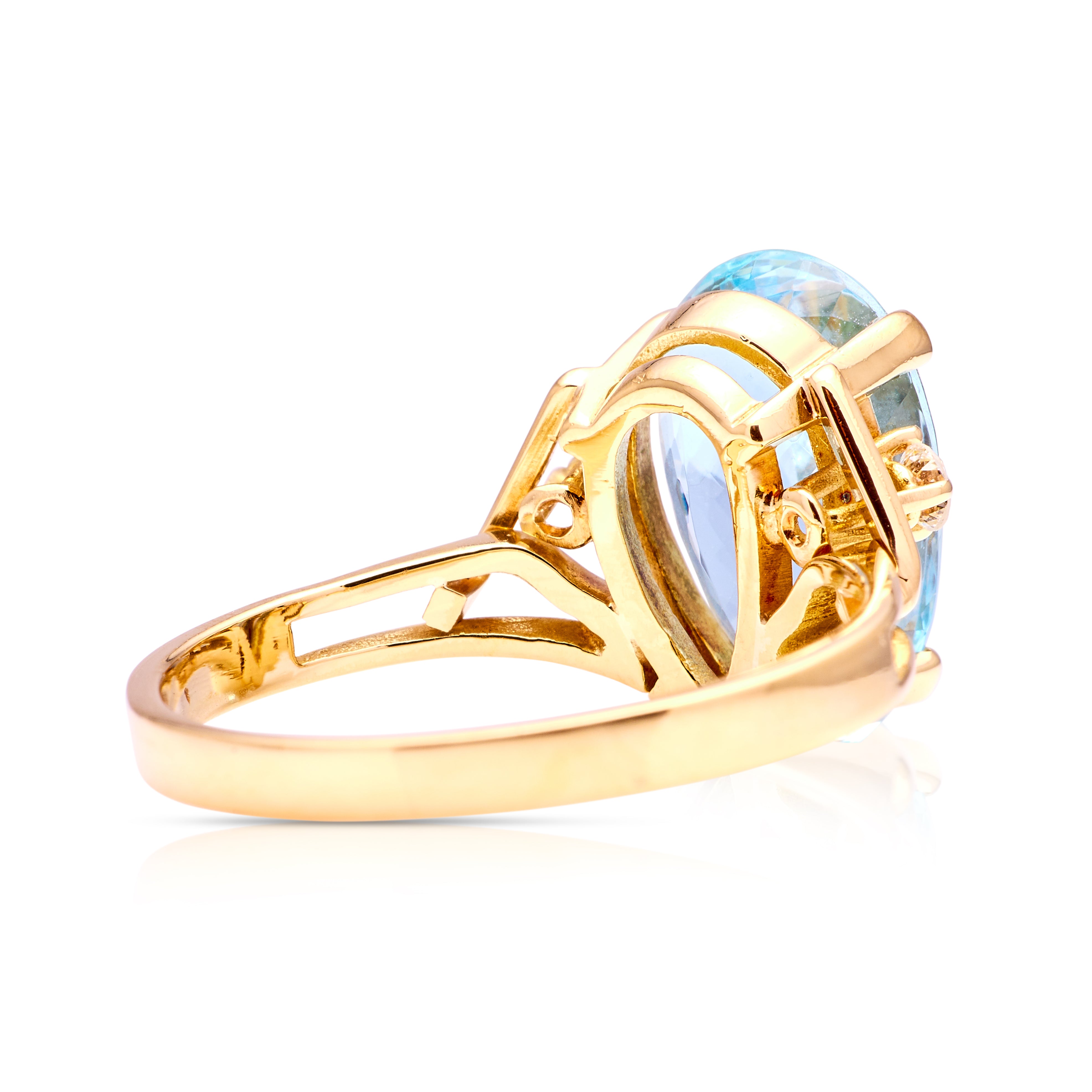 aquamarine Vintage, 1980s aquamarine and diamond ring – Antique Ring