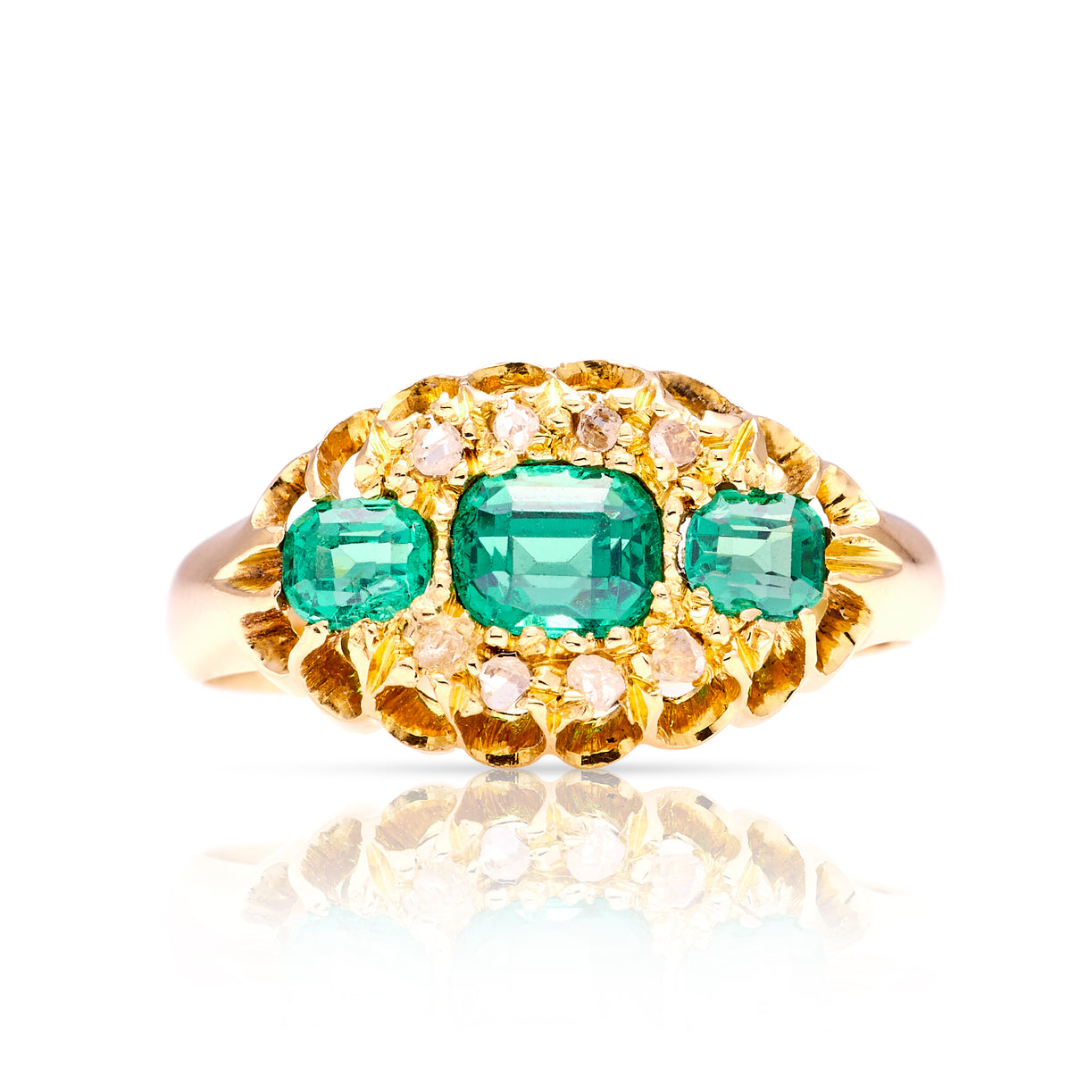 Antique, Edwardian emerald & diamond dress ring