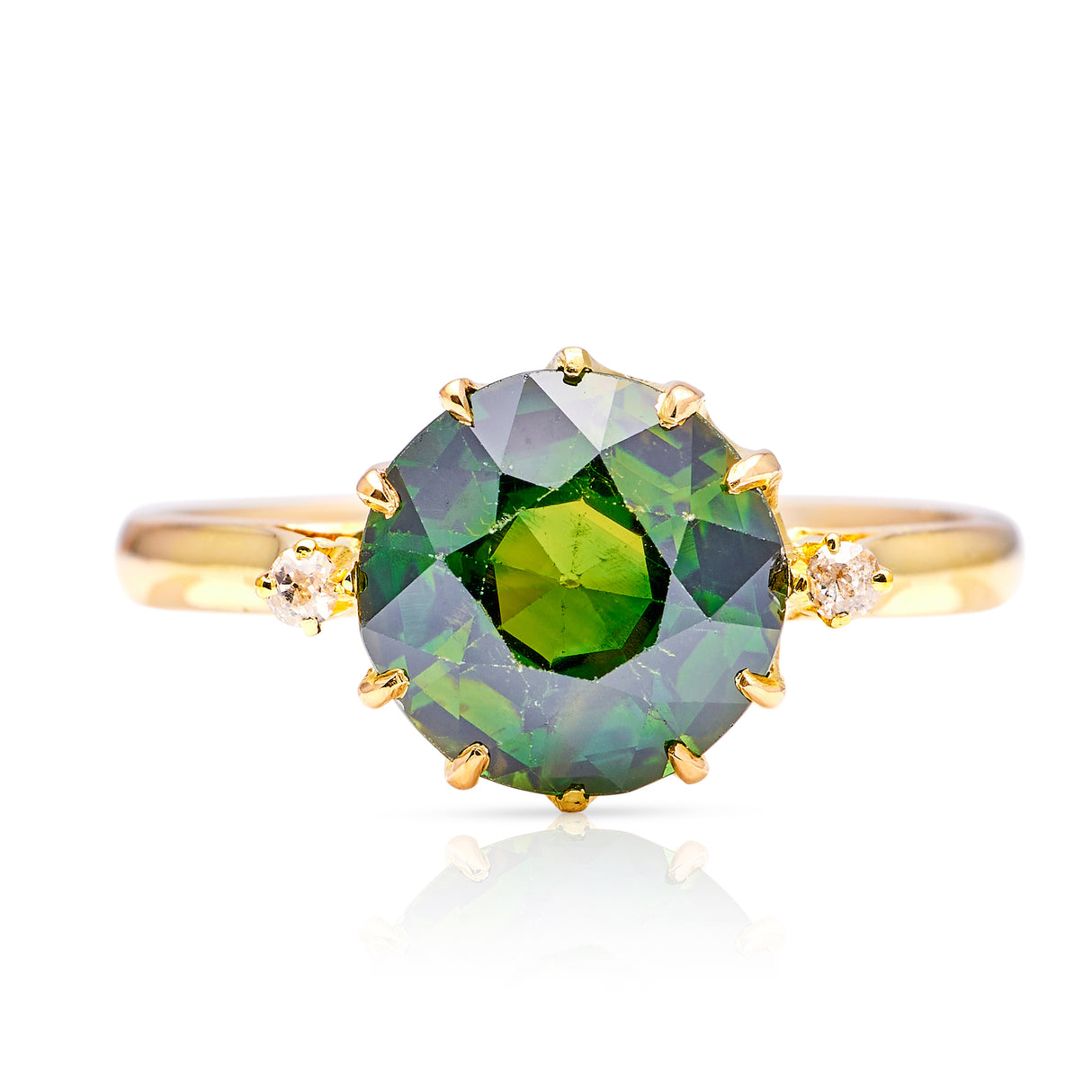 Antique, Edwardian green sapphire and diamond three-stone ring, 18ct yellow gold