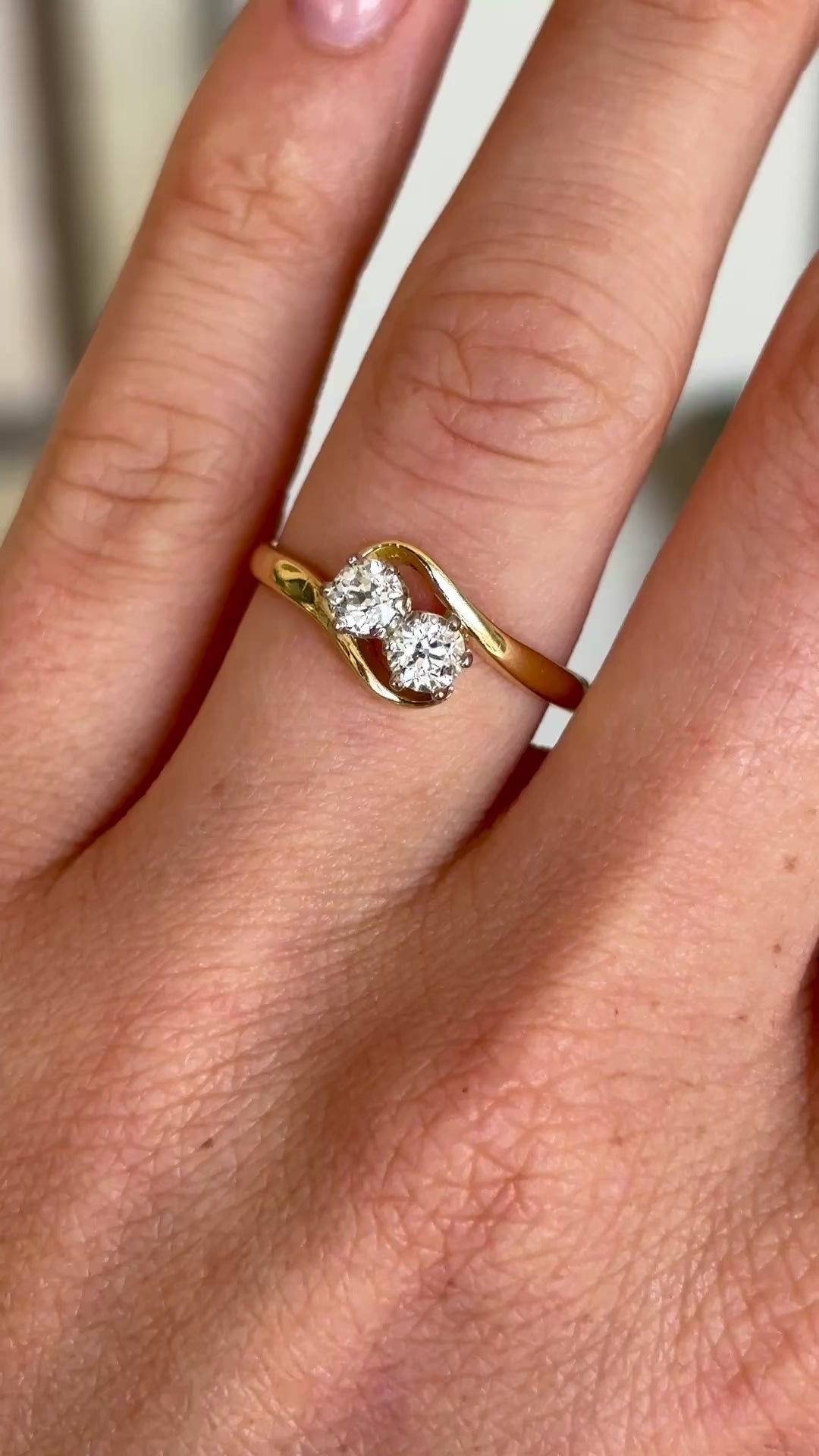 Vintage, 1990s diamond toi et moi twist ring