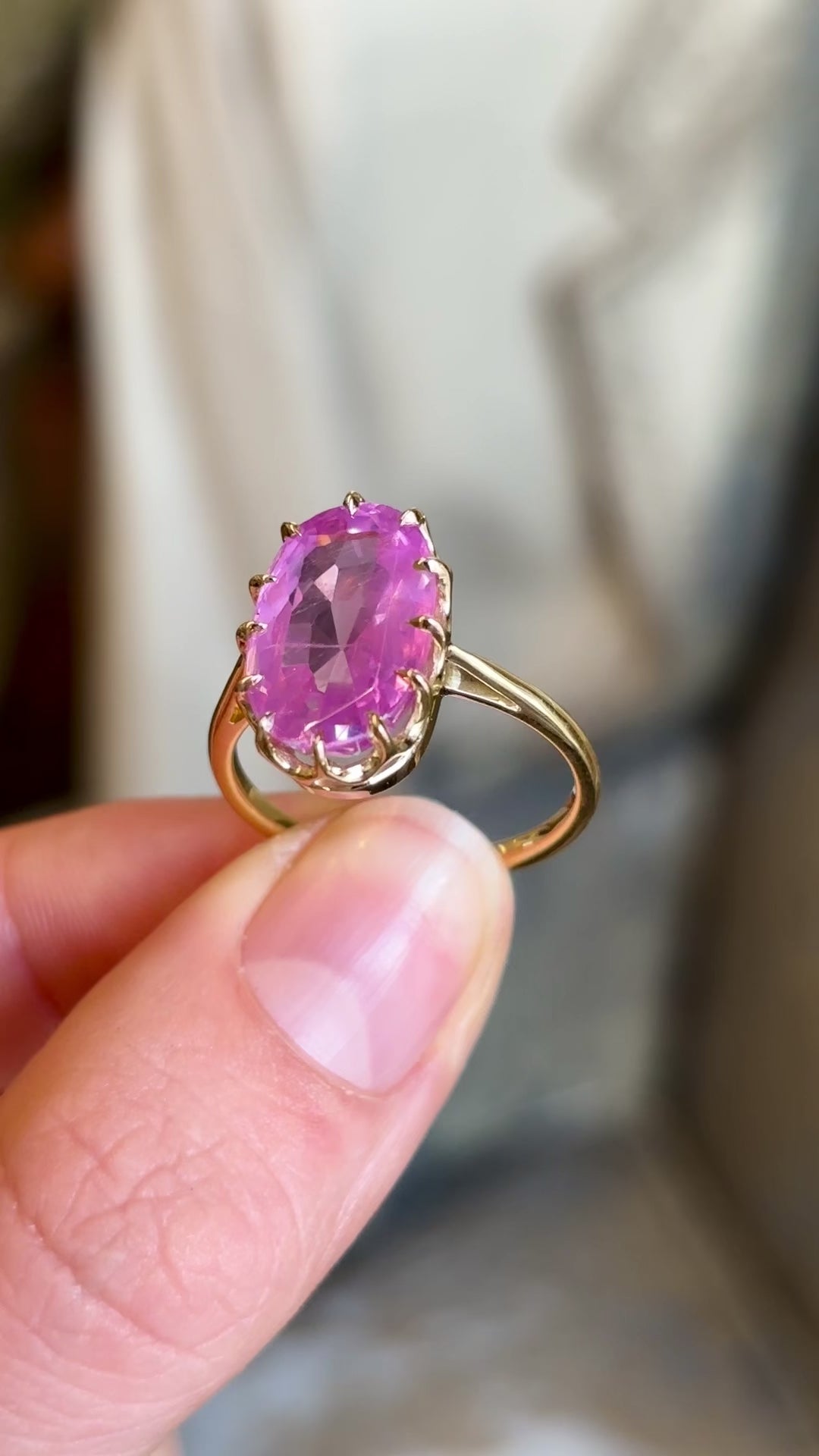 Vintage, 1950s pink sapphire cocktail ring