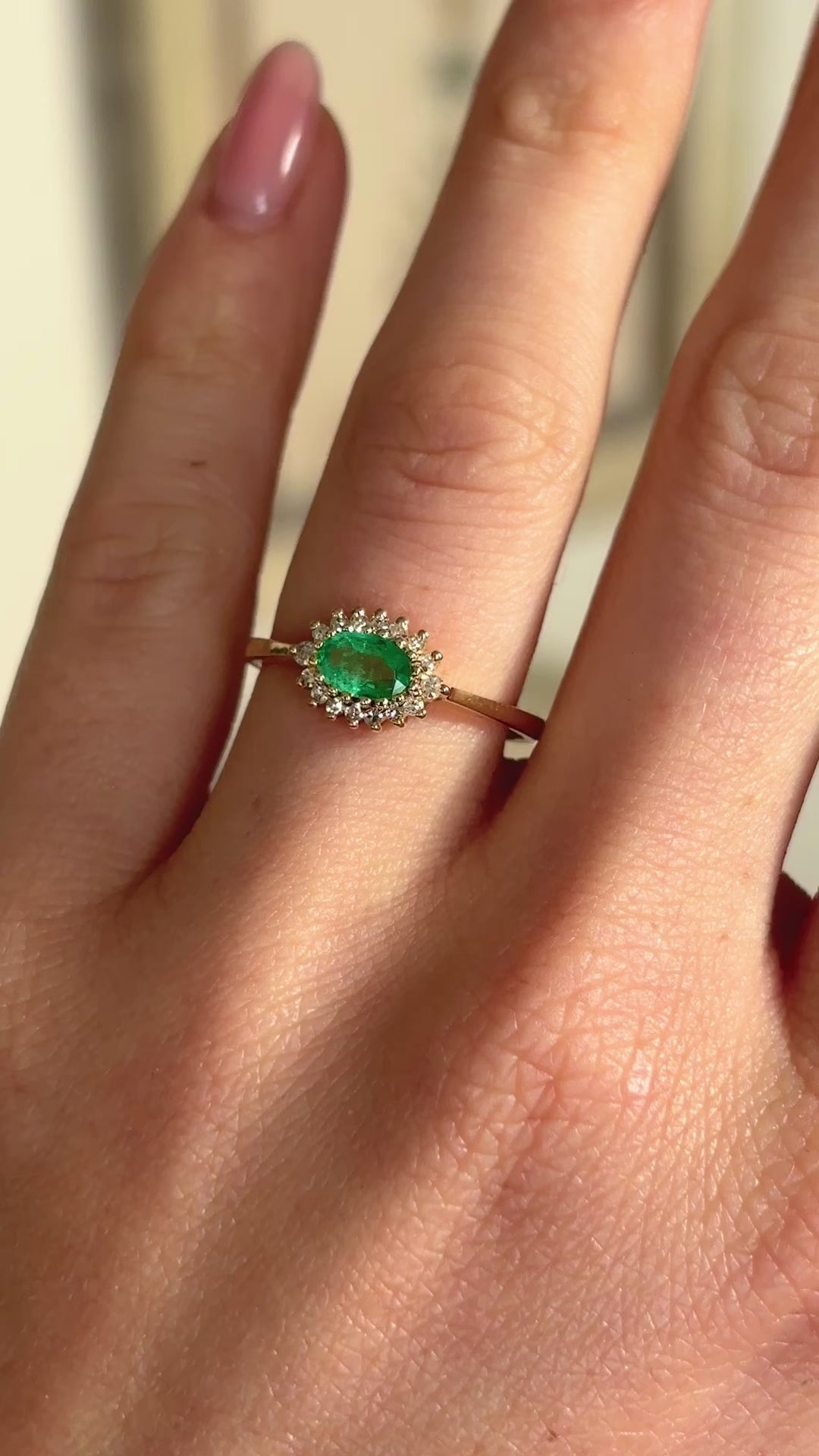 Vintage, 1990s emerald & diamond cluster ring