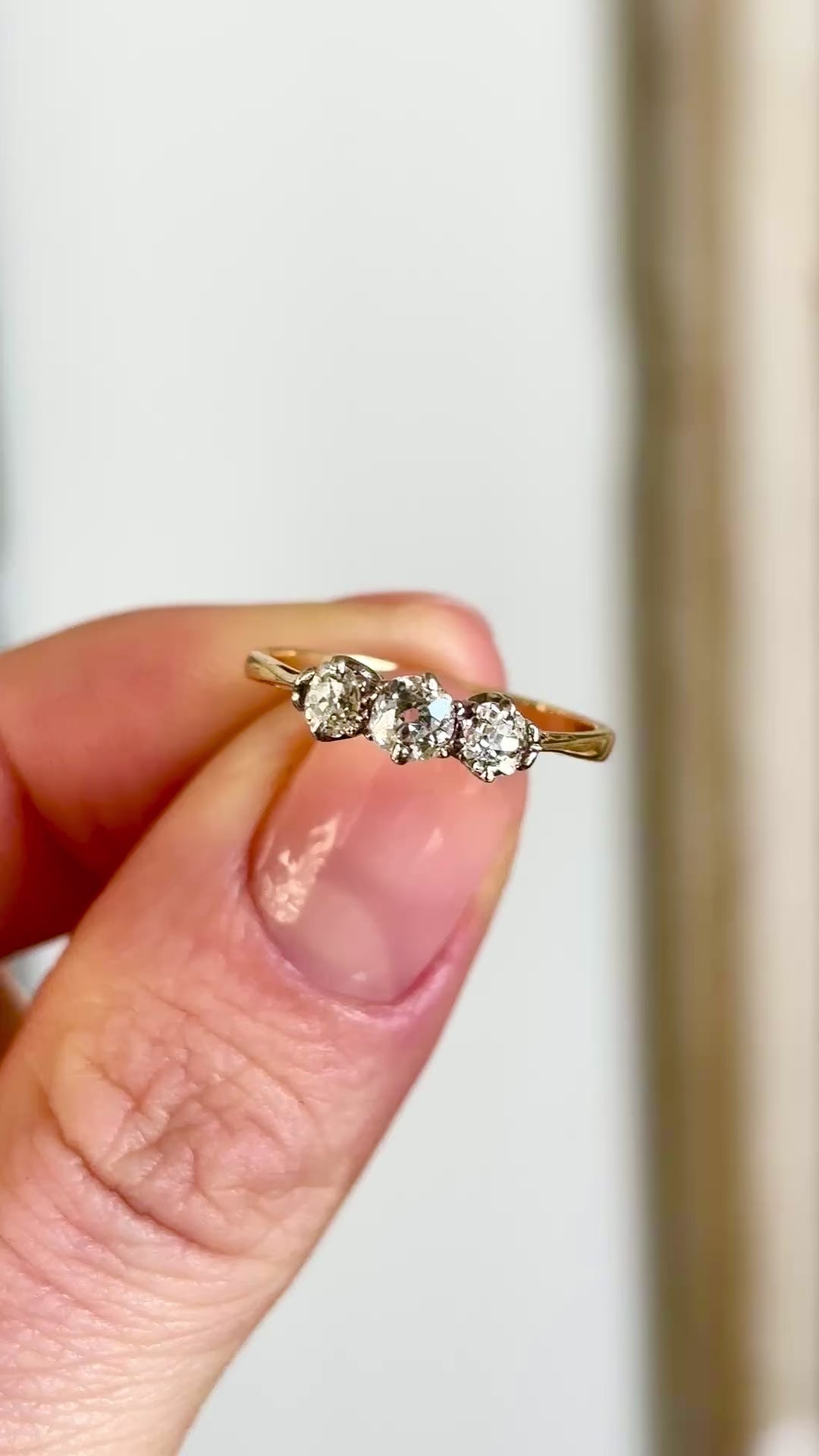 Antique, Edwardian three-stone diamond ring