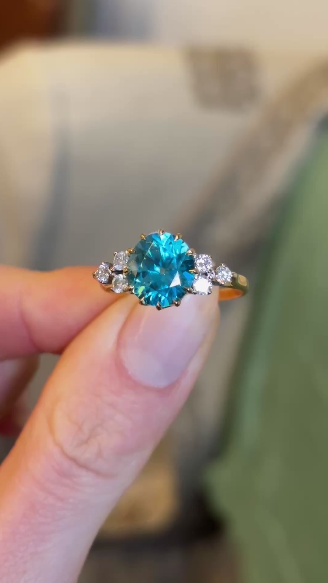 Vintage, 1940s zircon and diamond ring