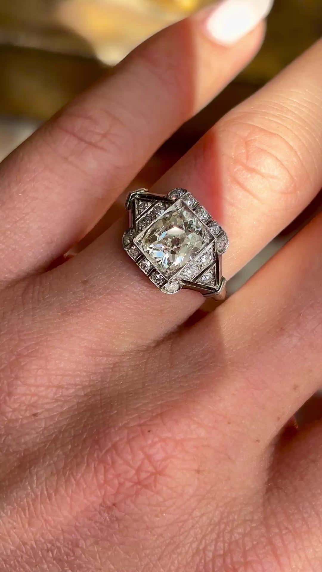 Vintage, 1920s diamond engagement ring