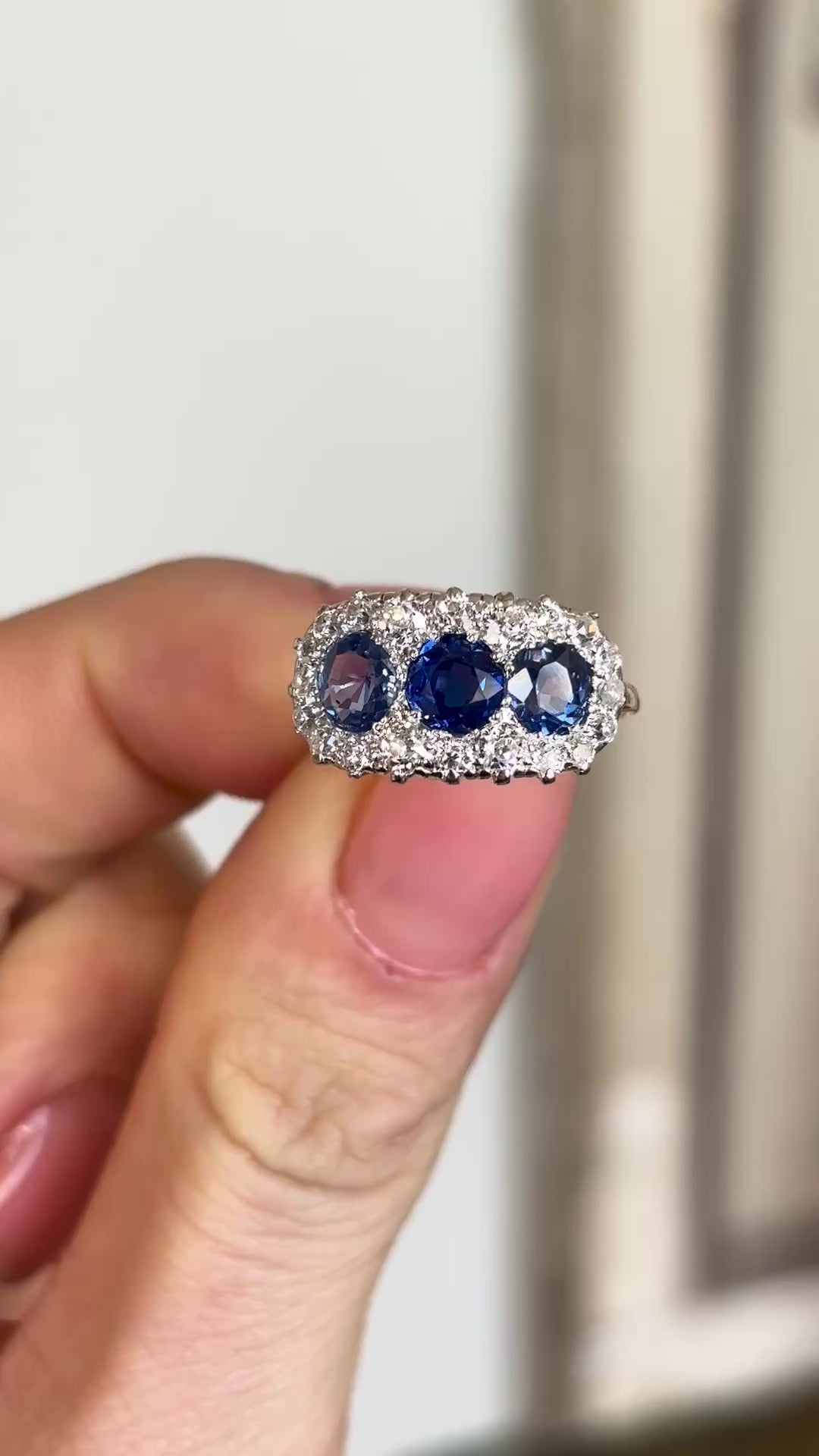 Edwardian, three-stone sapphire cluster ring