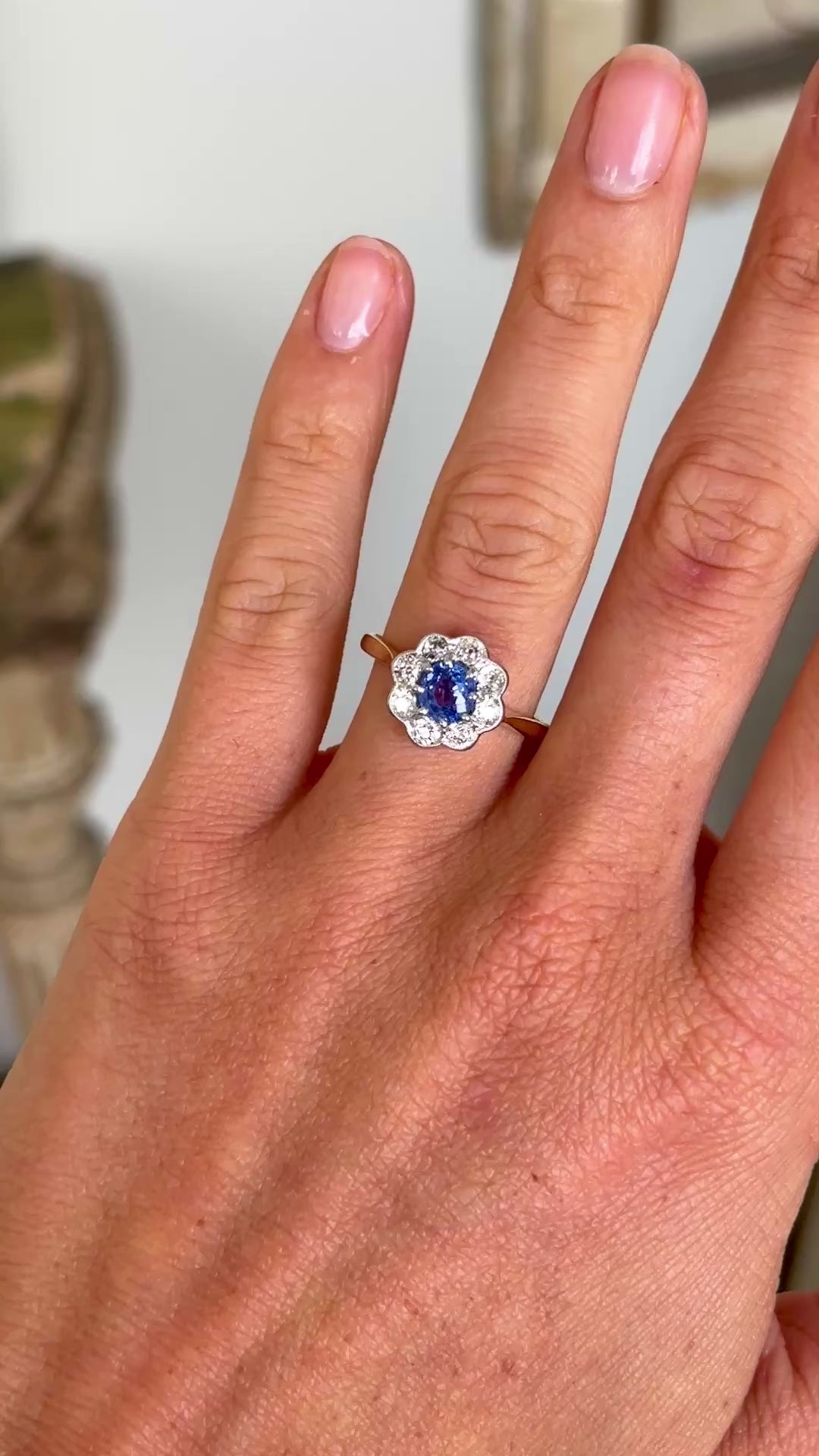 Antique, Edwardian sapphire & diamond daisy cluster ring