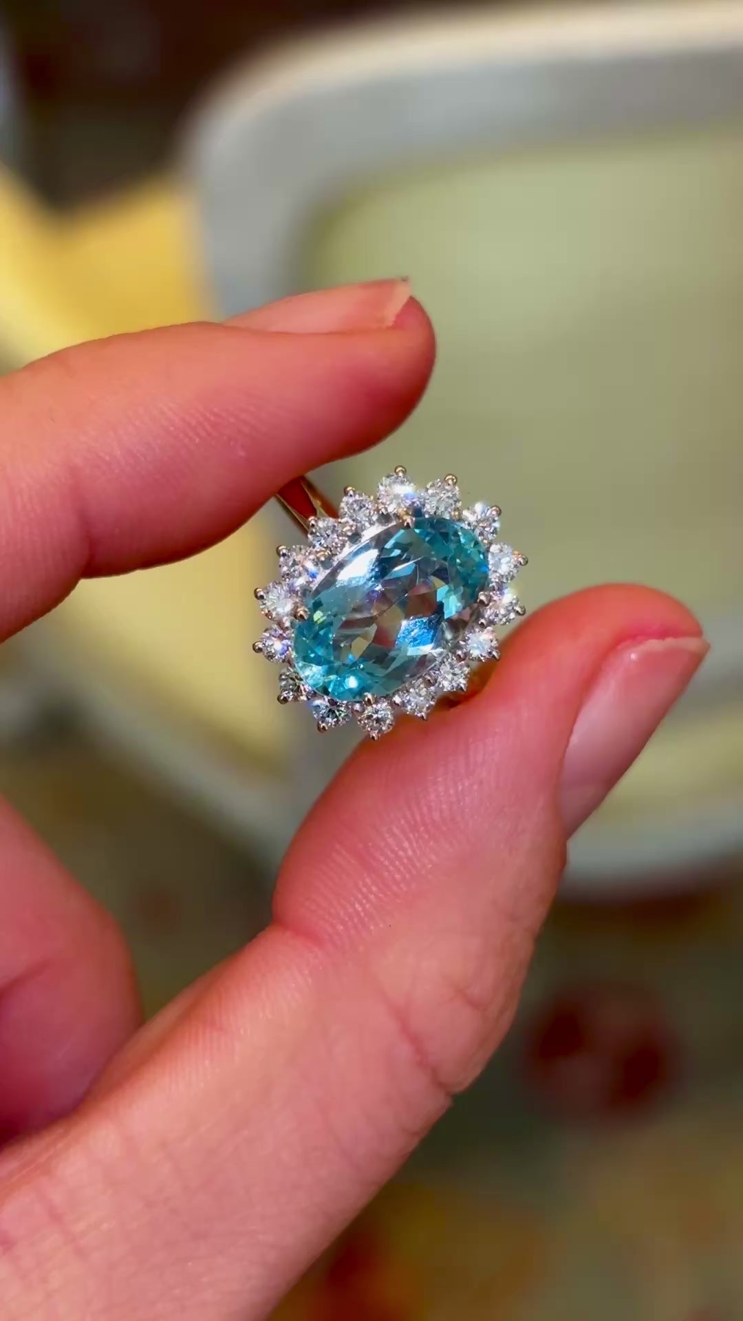 Vintage, 1980s aquamarine & diamond cluster ring
