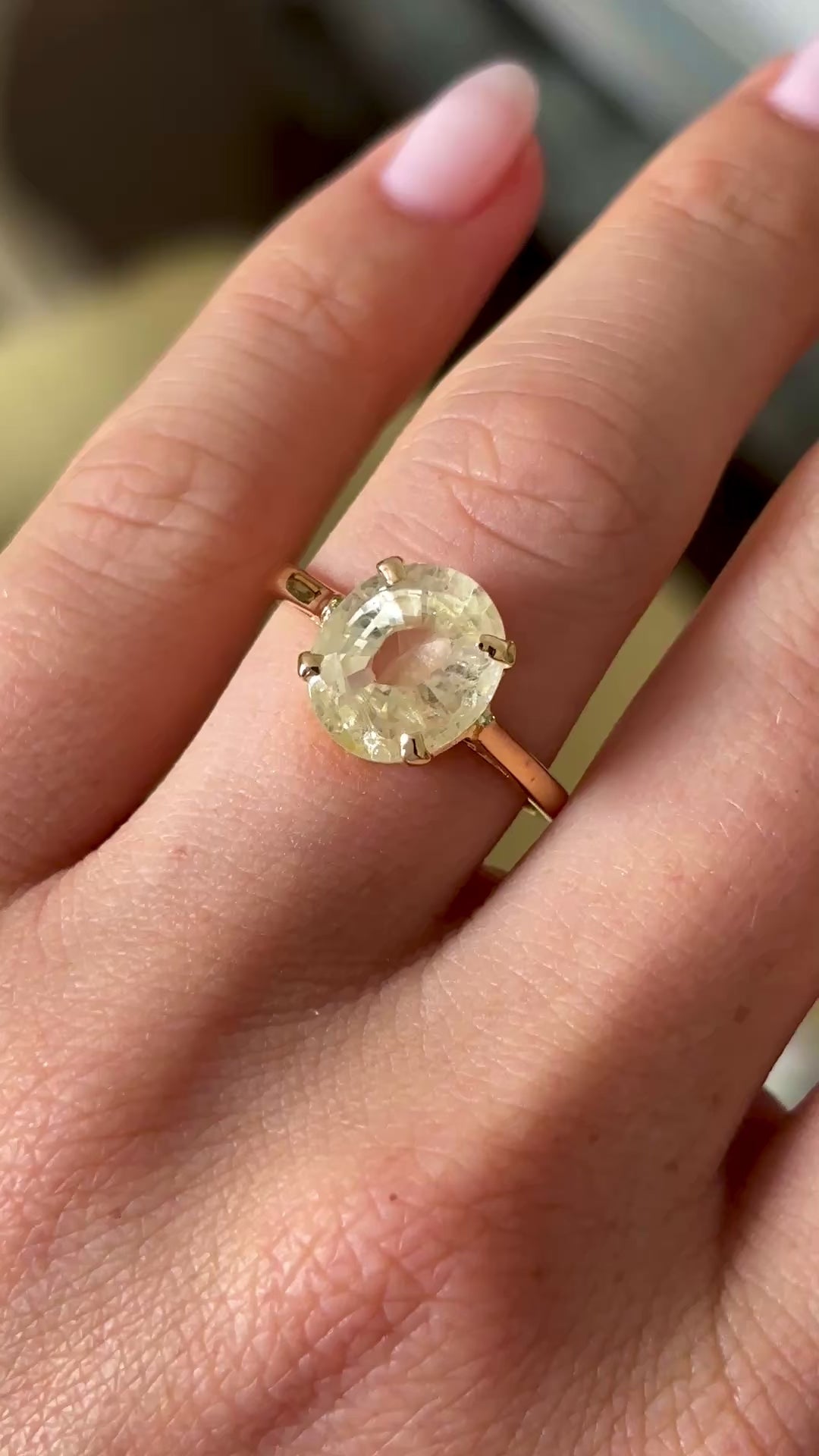 Vintage, 1970s yellow-champagne sapphire single-stone ring