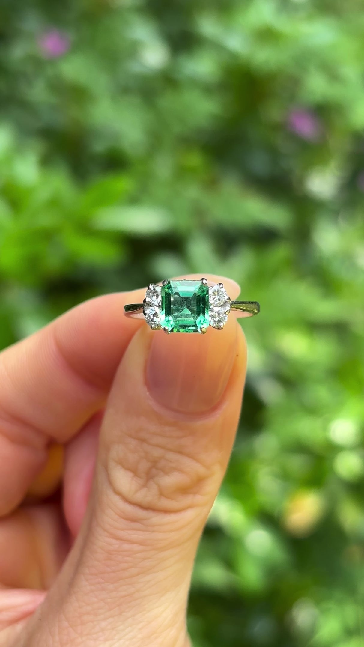 Vintage, 1970s emerald & diamond ring, 18ct white gold