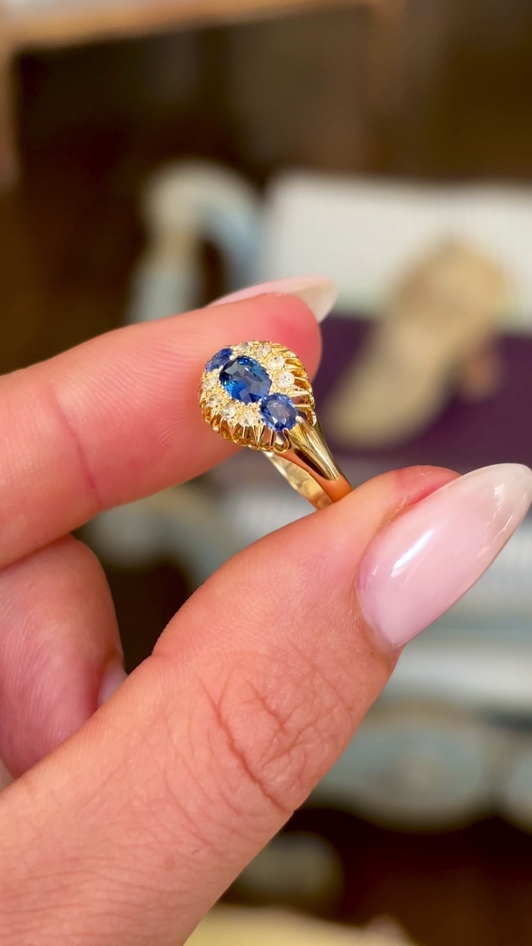 Antique, Edwardian three-stone sapphire cluster ring