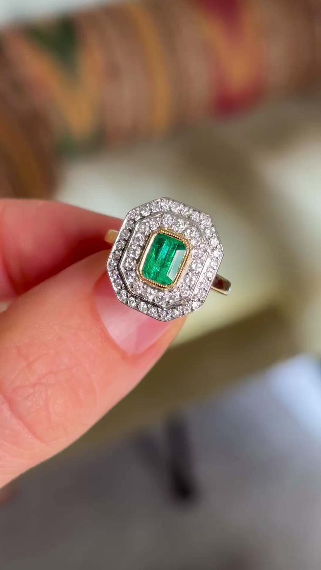 Vintage, 1950s emerald & diamond cluster ring