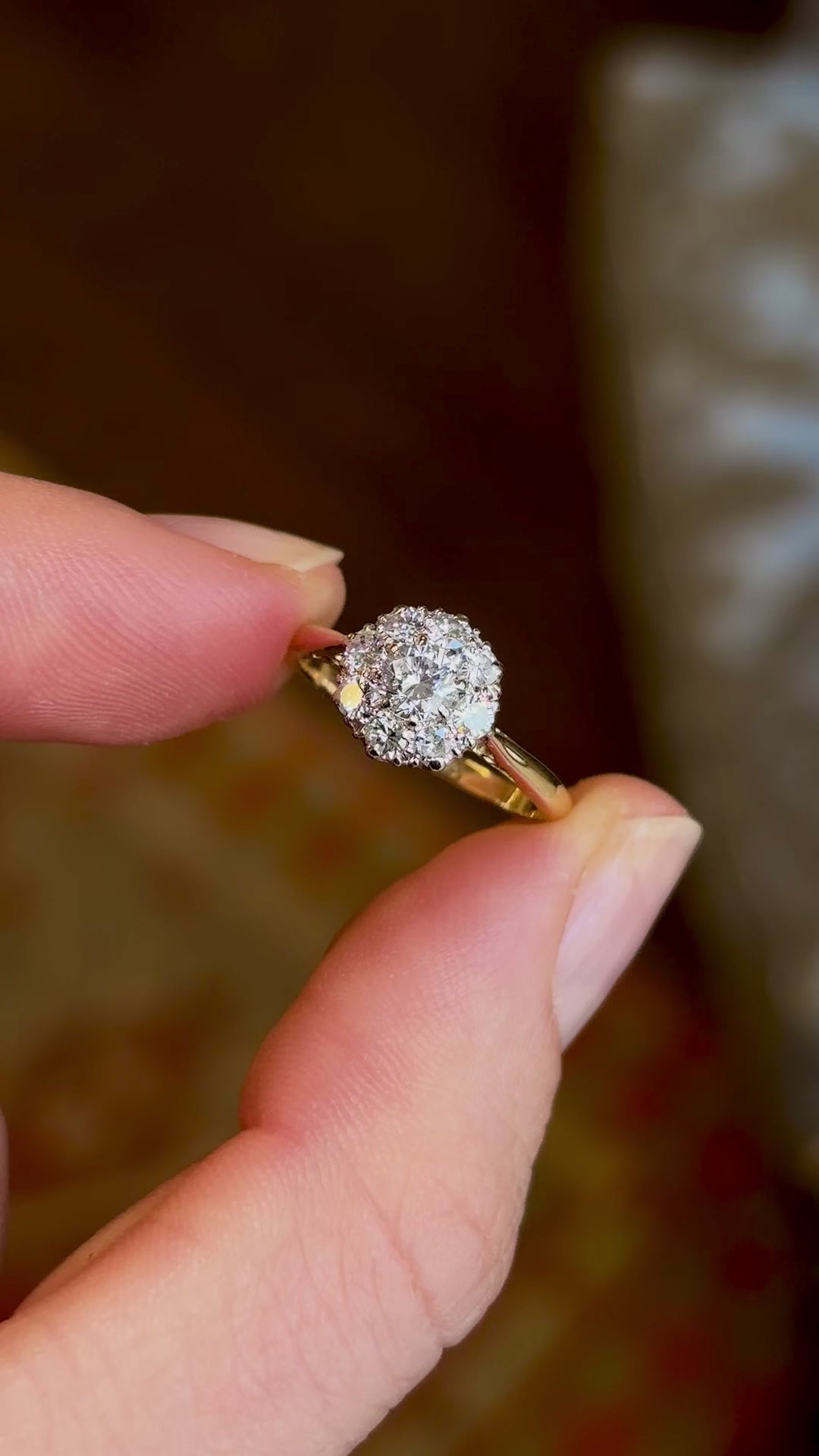 Antique, Edwardian diamond daisy cluster ring