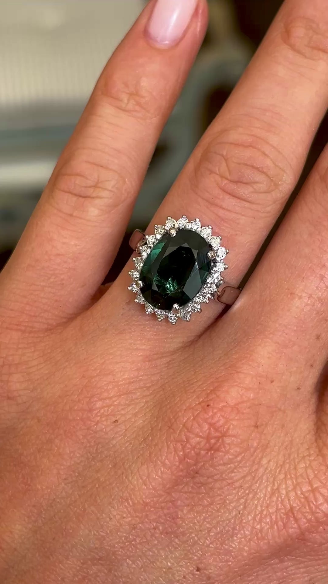 Vintage, 1950s green 4ct sapphire & diamond cluster ring