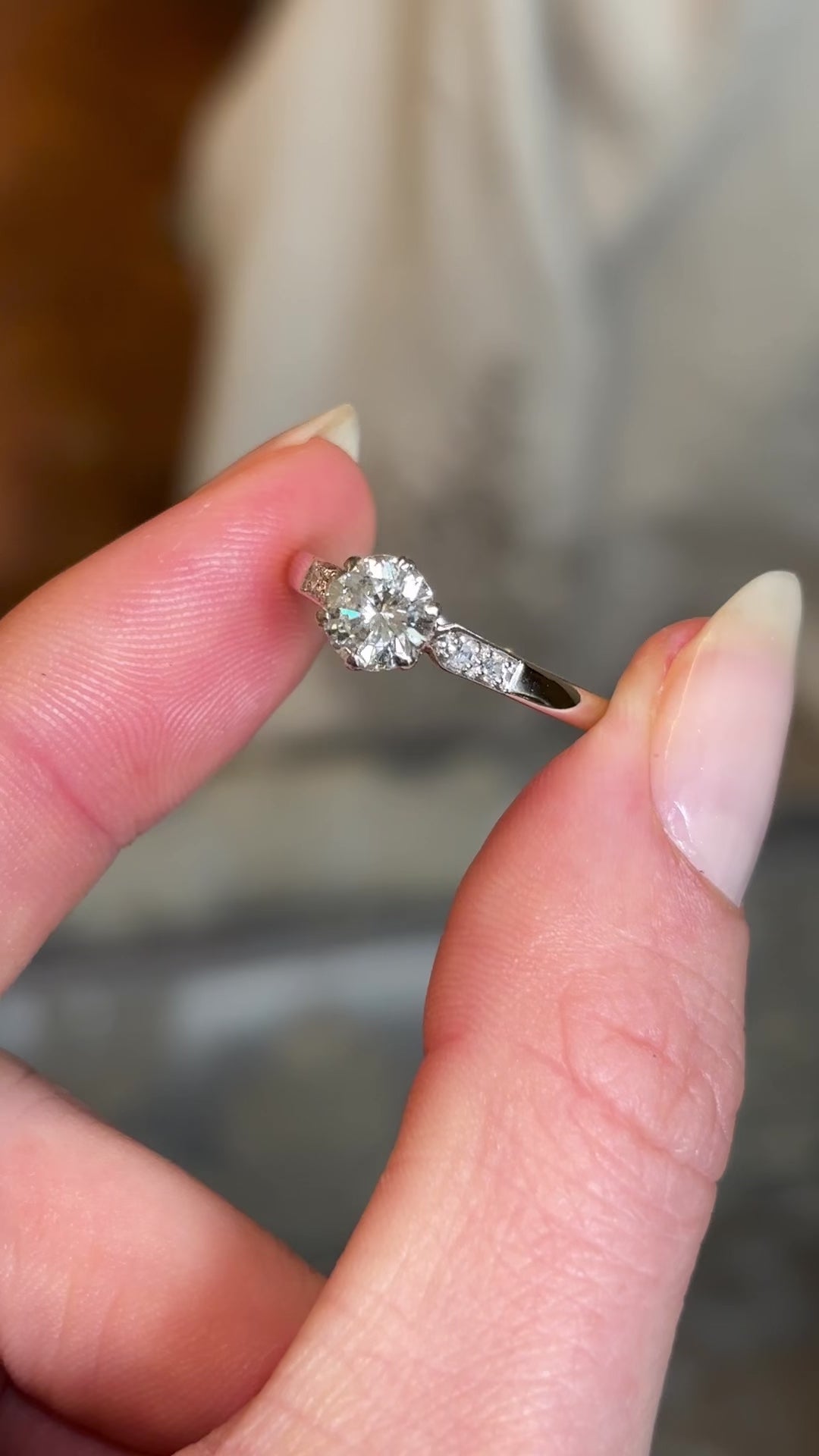 Vintage, 1920s diamond solitaire engagement ring