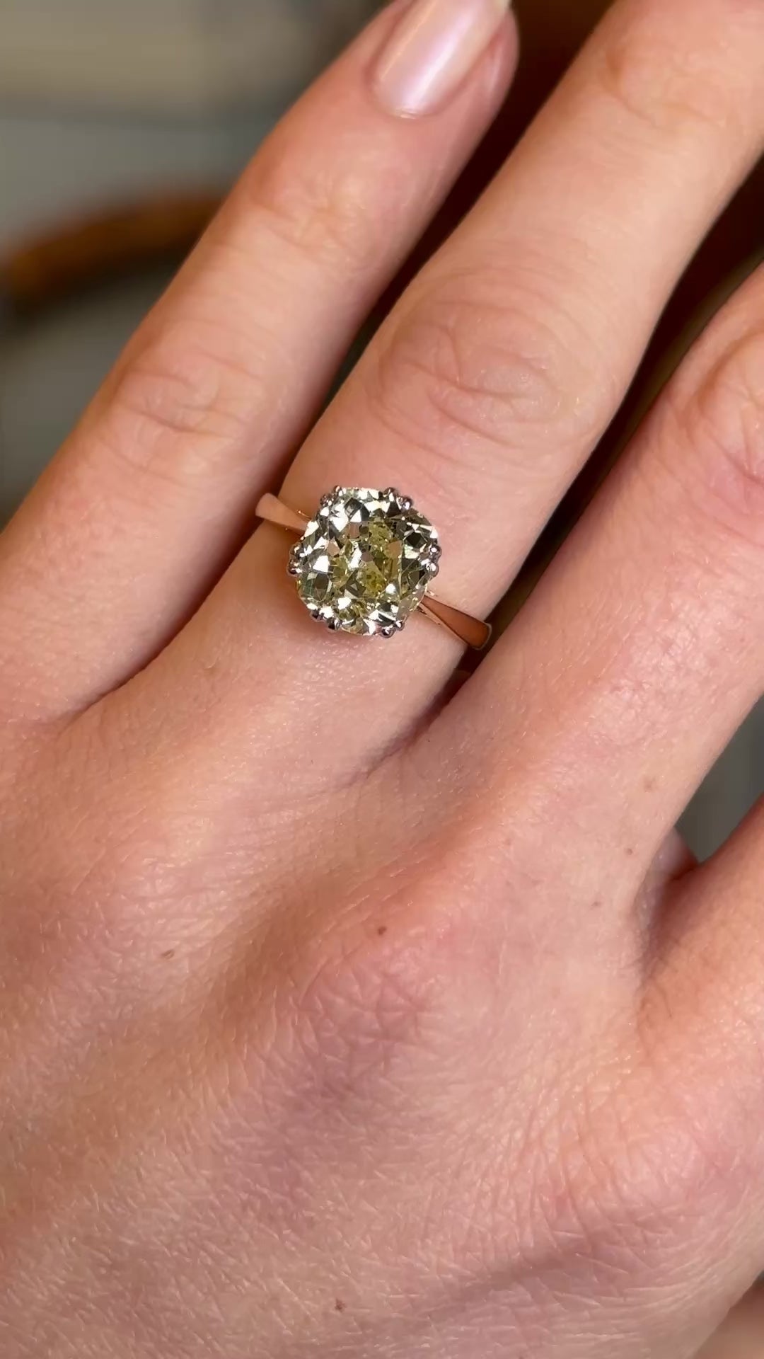 Antique, Victorian 2.88ct Champagne diamond solitaire engagement ring