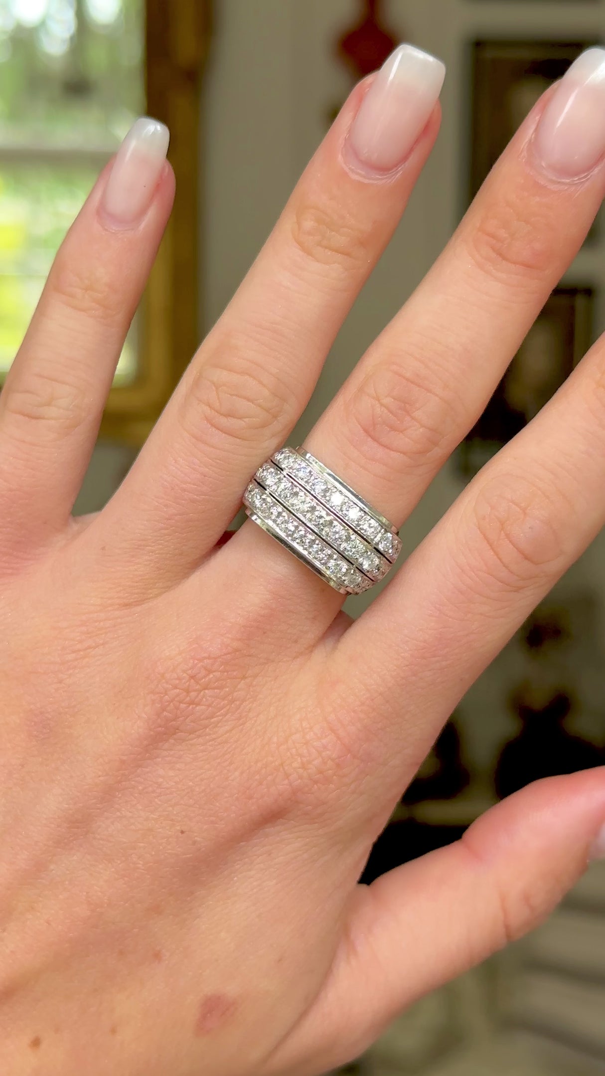 Stunning | Vintage Diamond Ring, 18ct White Gold