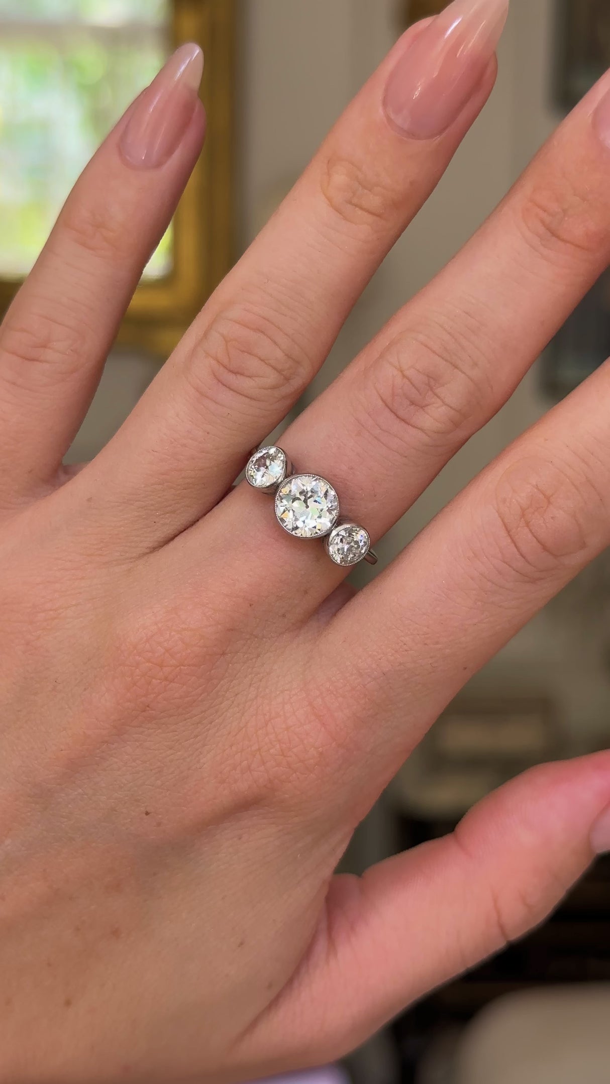 Vintage | Art Deco, large diamond three-stone ring