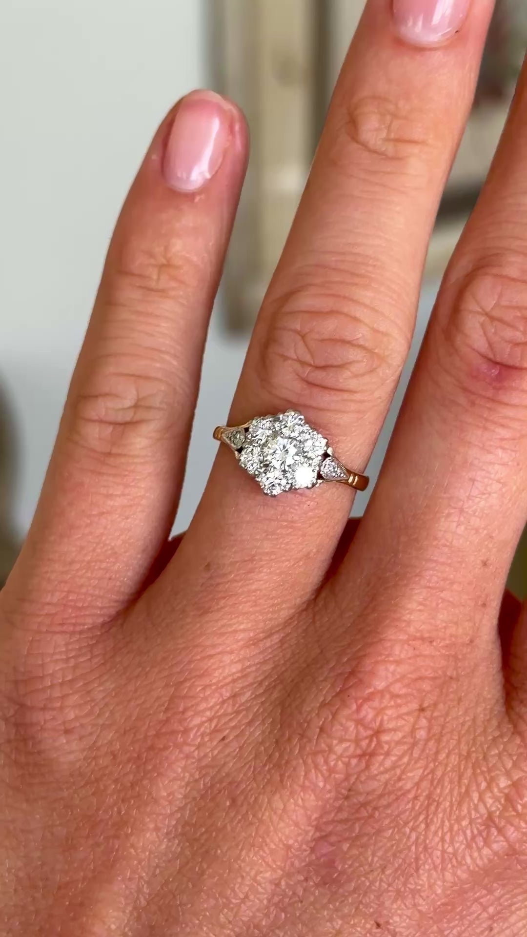 Vintage, 1980s diamond cluster ring