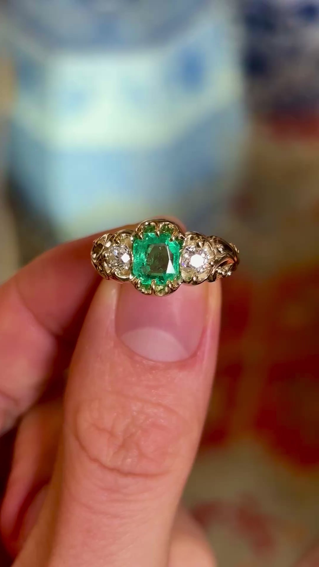 Antique, Victorian emerald & diamond three-stone ring