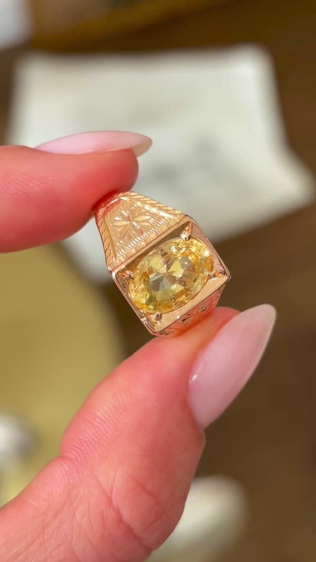 Antique, Late Victorian yellow sapphire signet ring