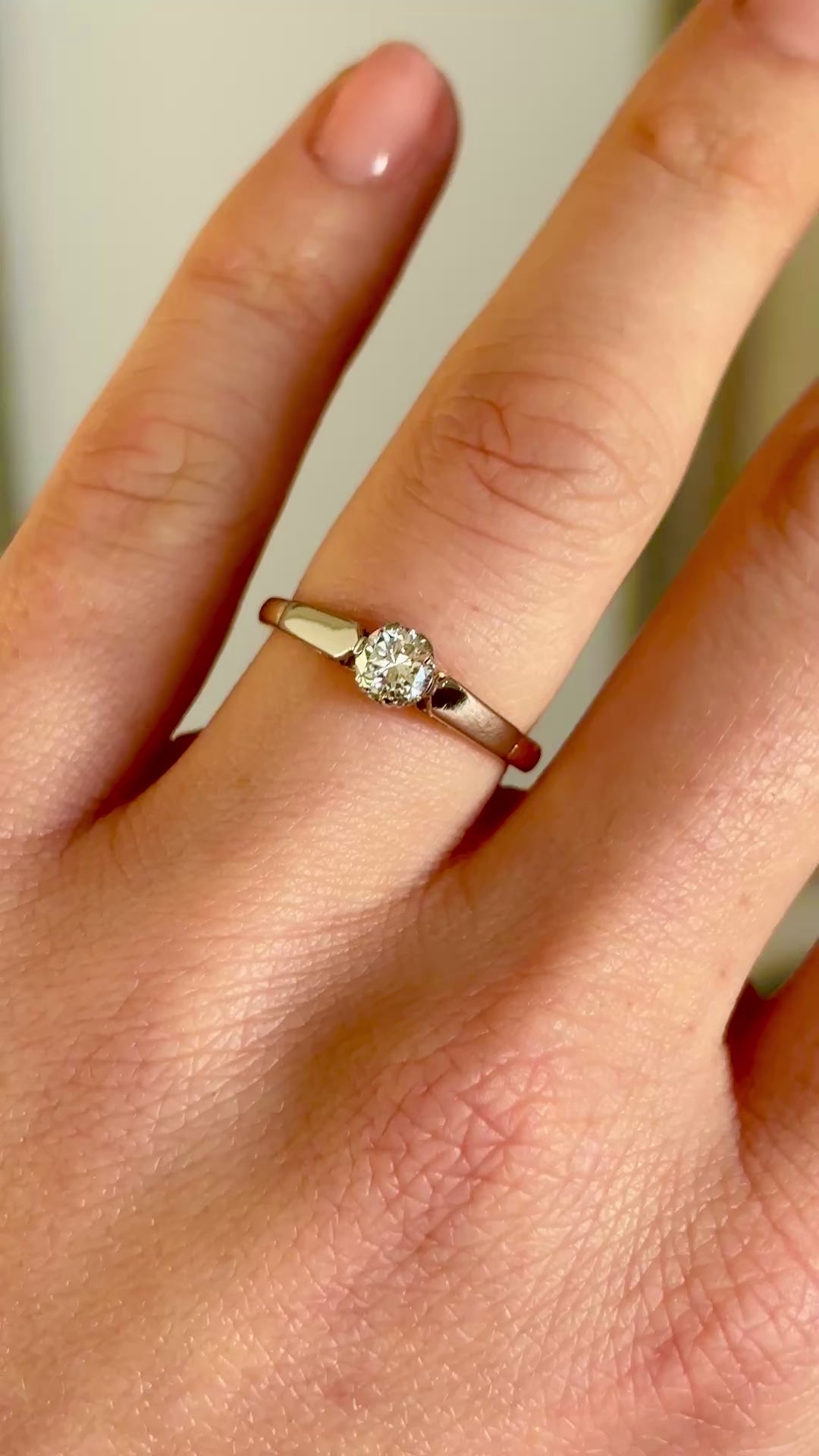 Vintage, Art Deco solitaire diamond ring