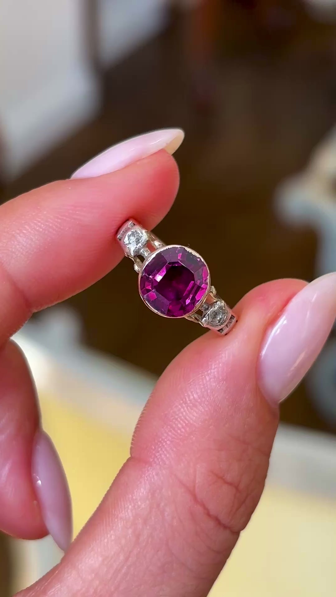 Antique, Georgian garnet & diamond ring