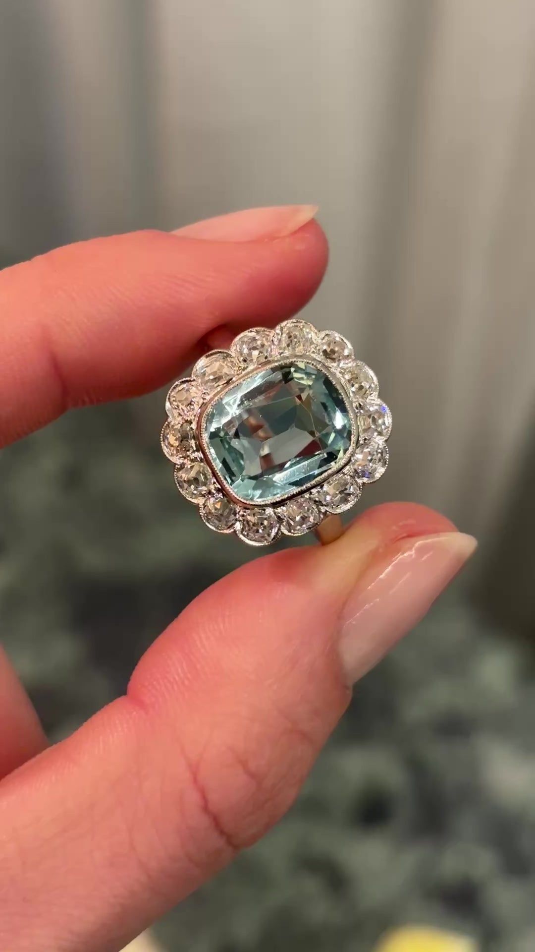 Antique, 1900s aquamarine & diamond cluster ring