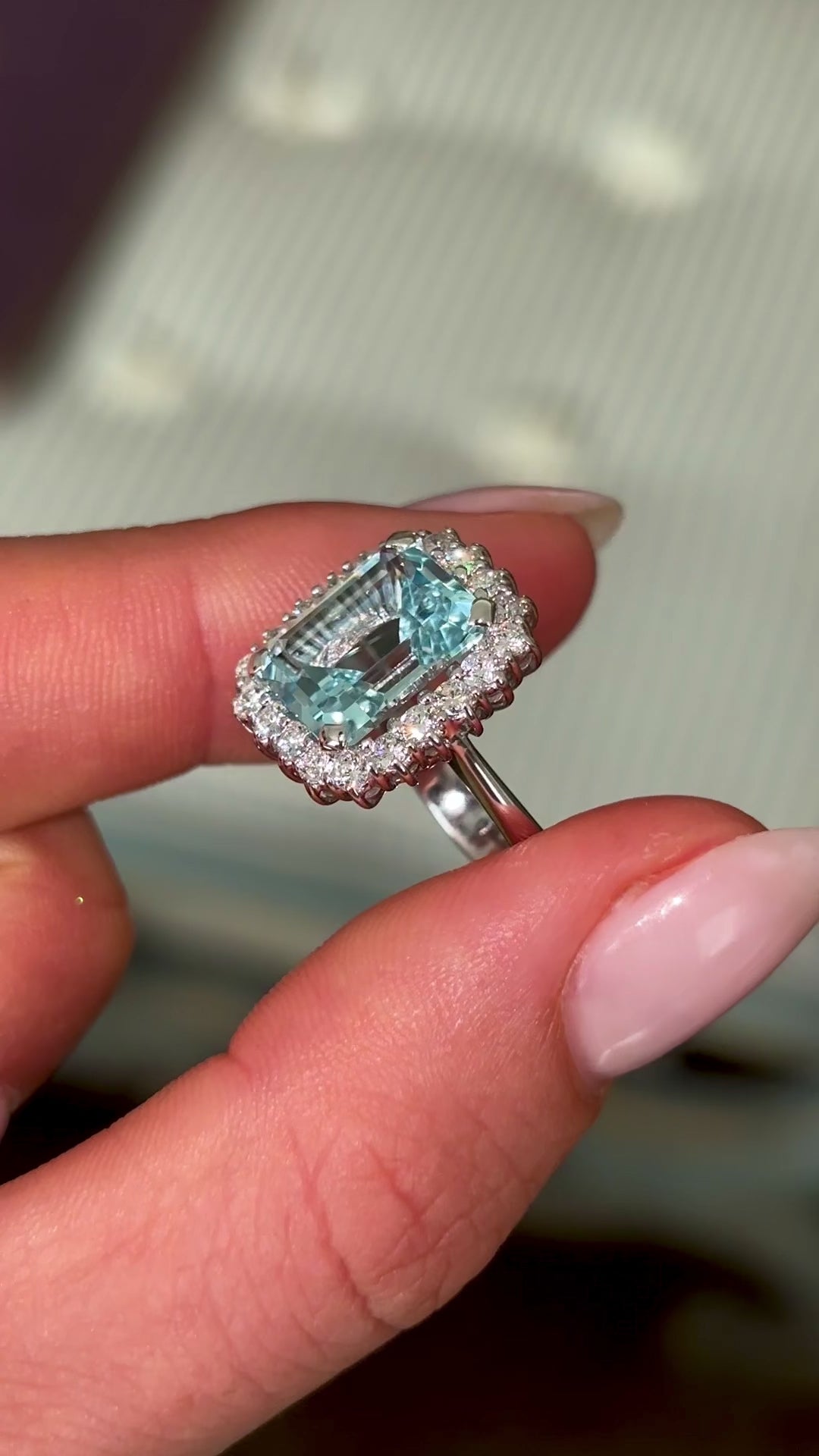 Vintage, 1960s aquamarine & diamond cluster ring